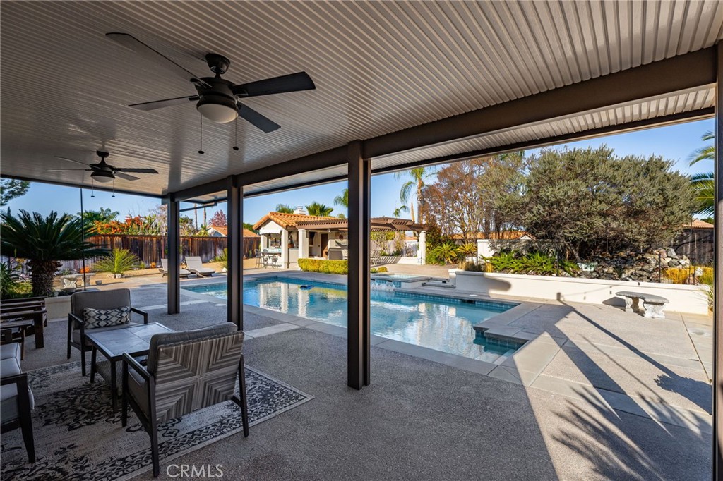39998 Stamos Court Property Photo 40