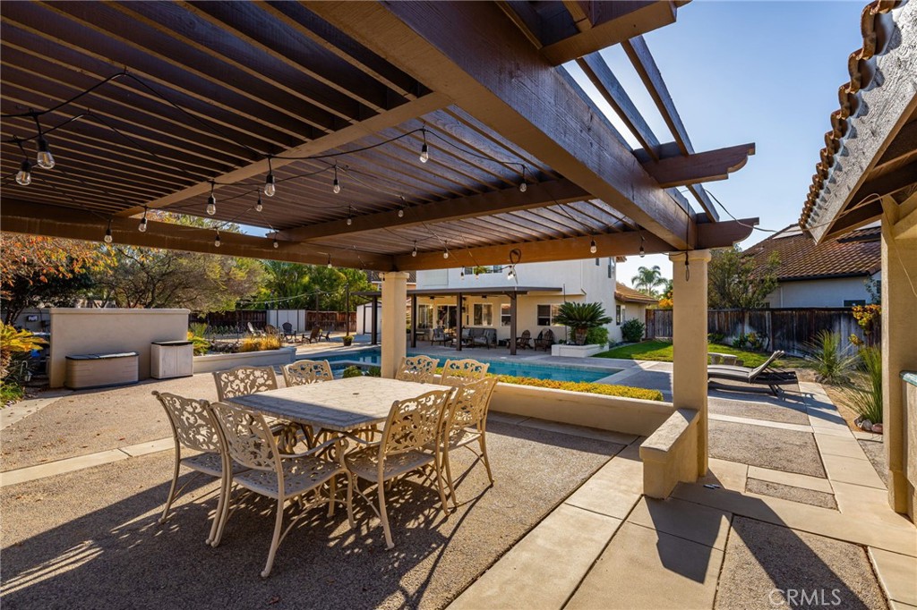 39998 Stamos Court Property Photo 46