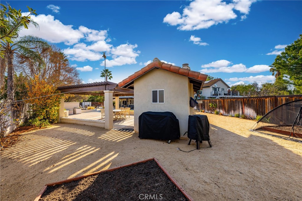 39998 Stamos Court Property Photo 49