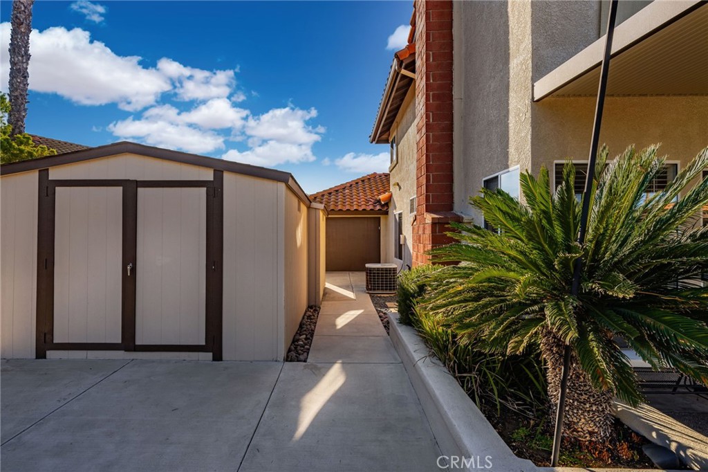39998 Stamos Court Property Photo 55