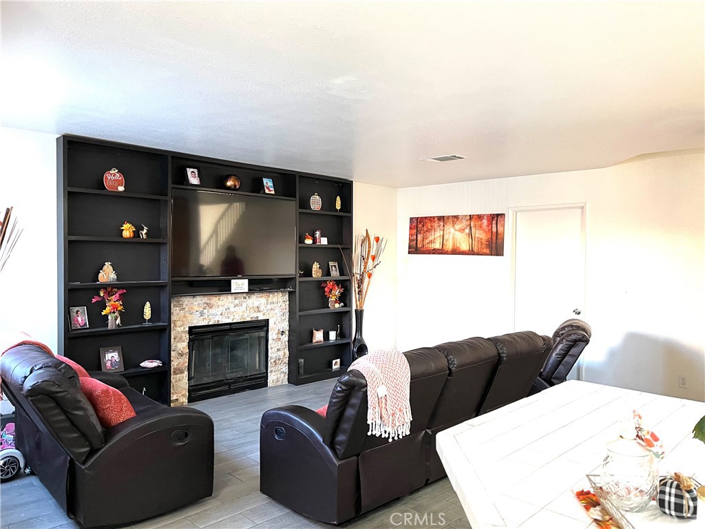 16976 Torino Drive Property Photo 16