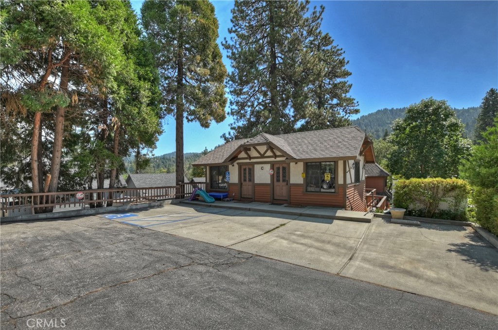 24028 Lake Drive Property Photo 4