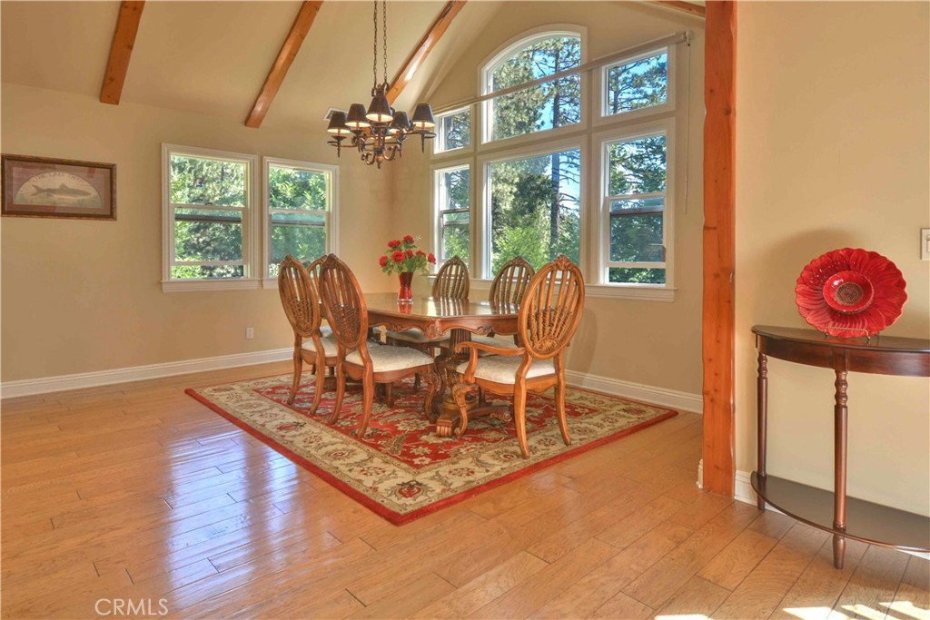 173 Grizzly Road Property Photo 10