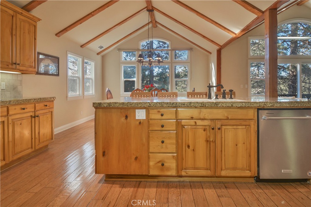 173 Grizzly Road Property Photo 12