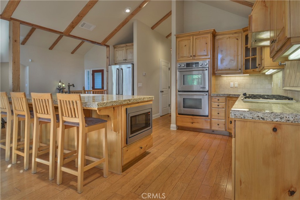 173 Grizzly Road Property Photo 14
