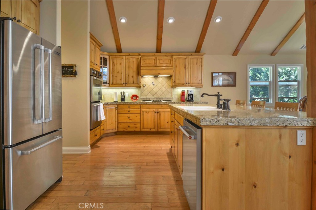 173 Grizzly Road Property Photo 14