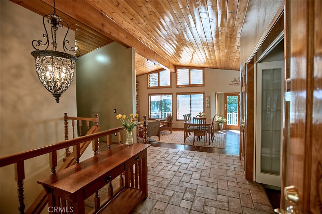6204 Spruce Avenue Property Photo