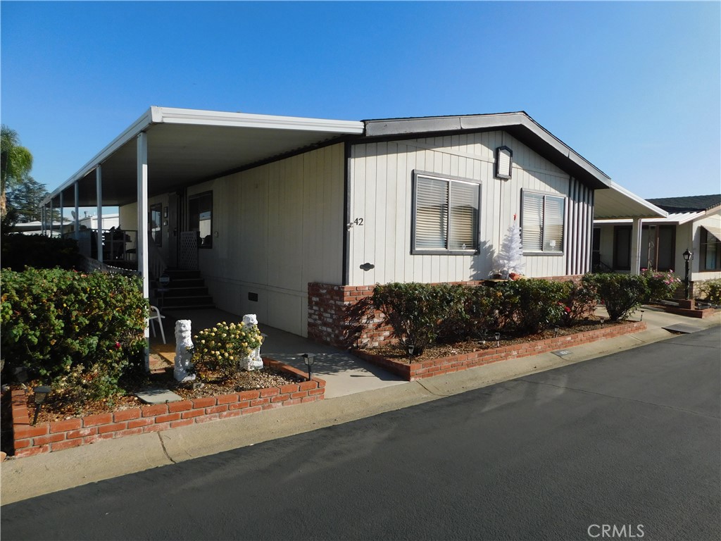 5700 W Wilson Street 42 Property Photo 1