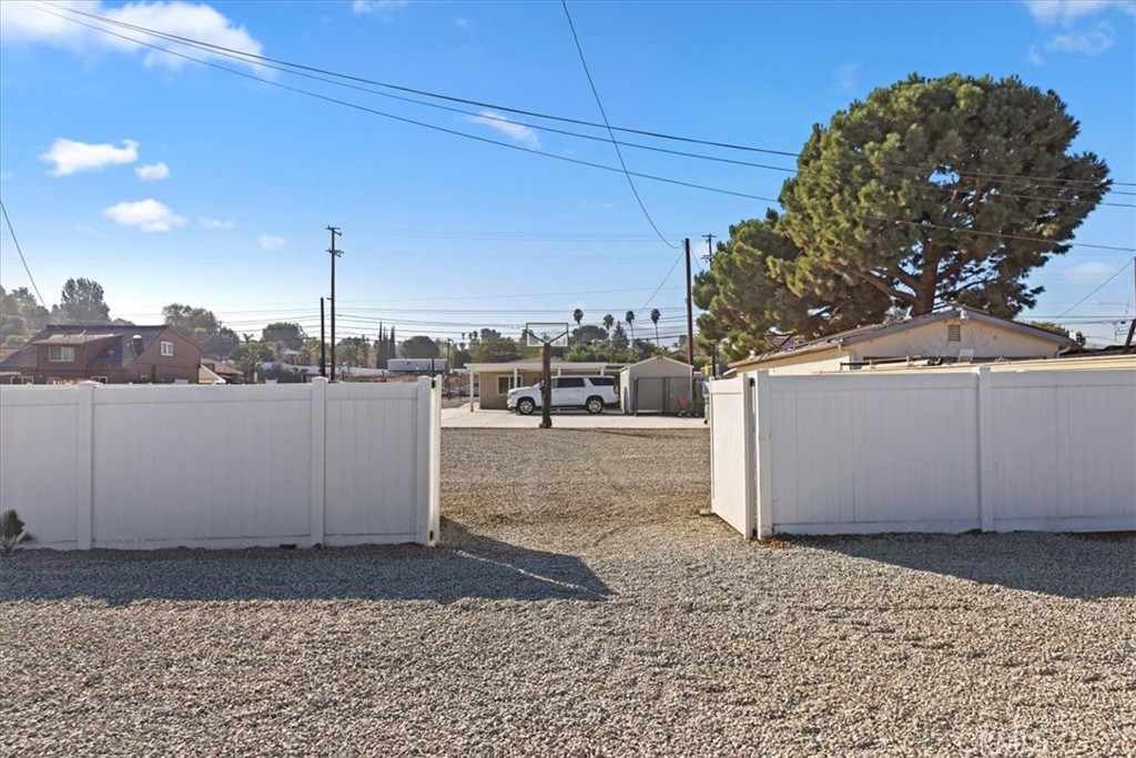 19594 Temescal Canyon Road Property Photo 18