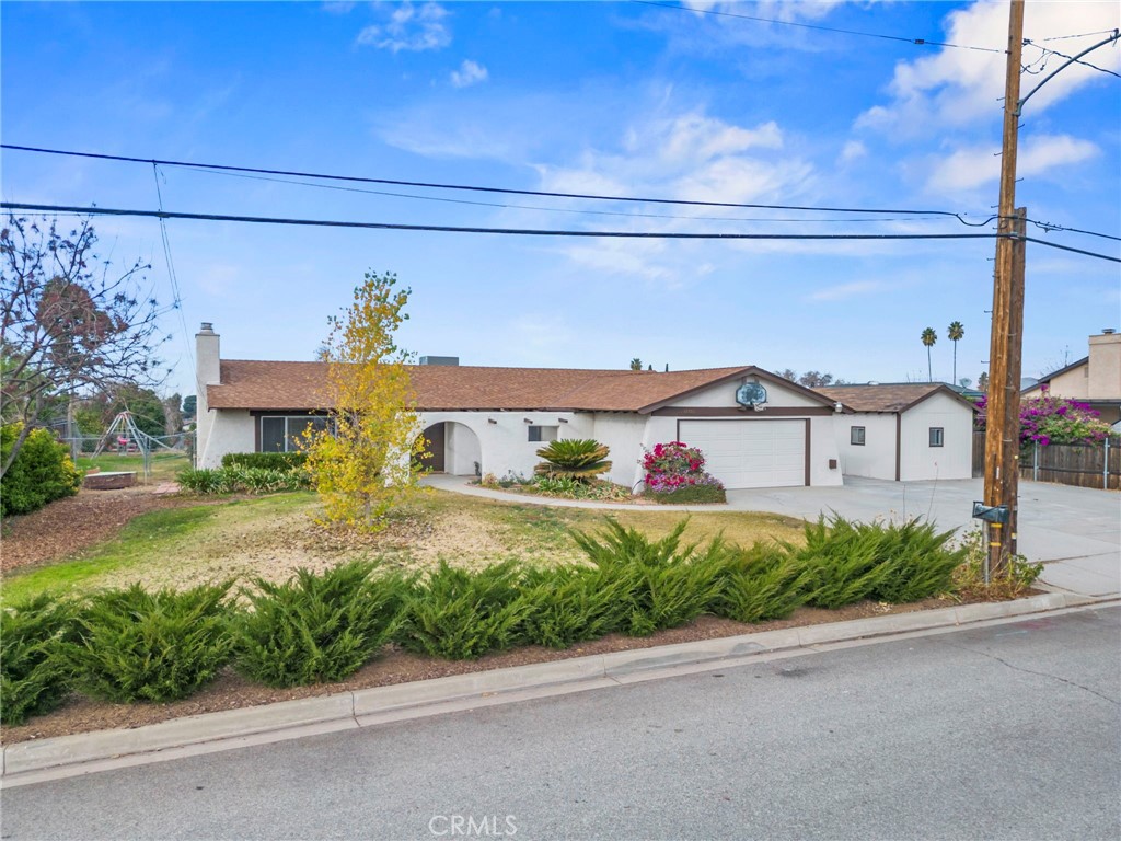 12806 7th Street Property Photo 1