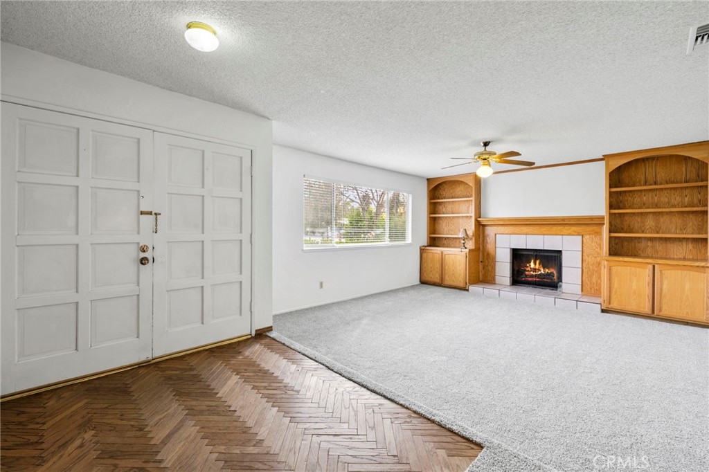 12806 7th Street Property Photo 6