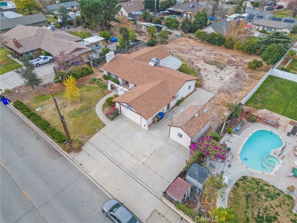 12806 7th Street Property Photo 39