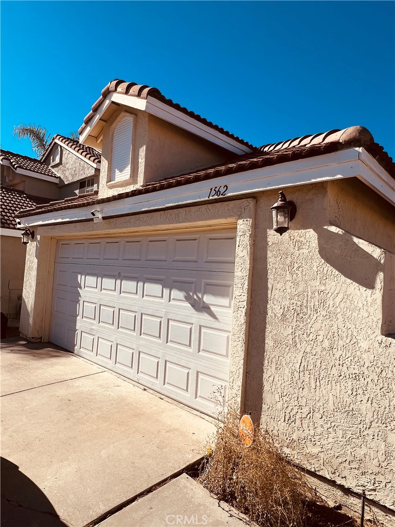1562 Remembrance Drive Property Photo 1