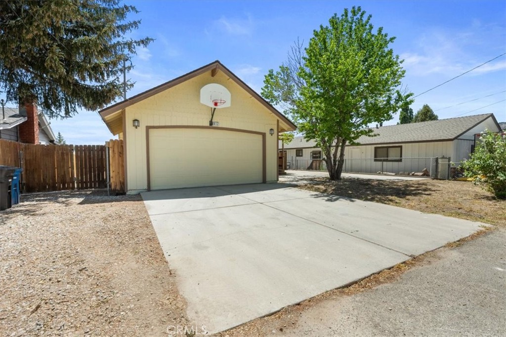 912 Sequoia Drive Property Photo 1