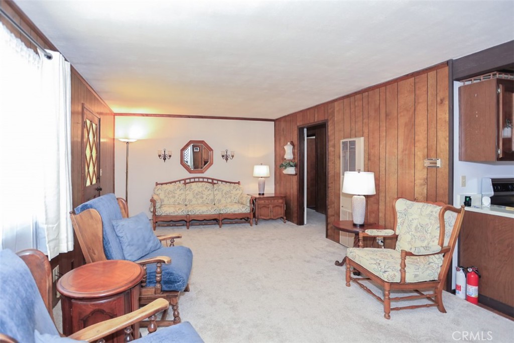 501 W Sherwood Boulevard Property Photo 7