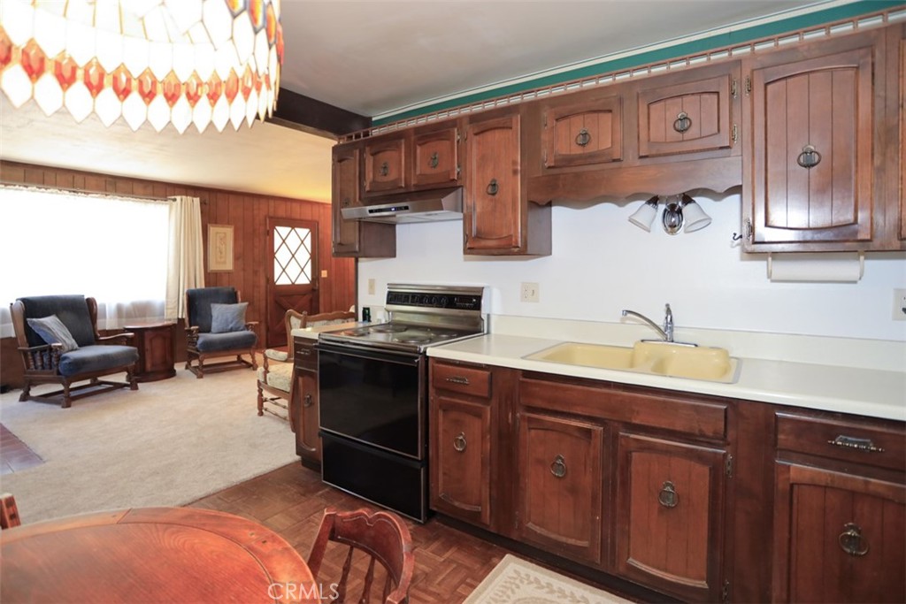 501 W Sherwood Boulevard Property Photo 11