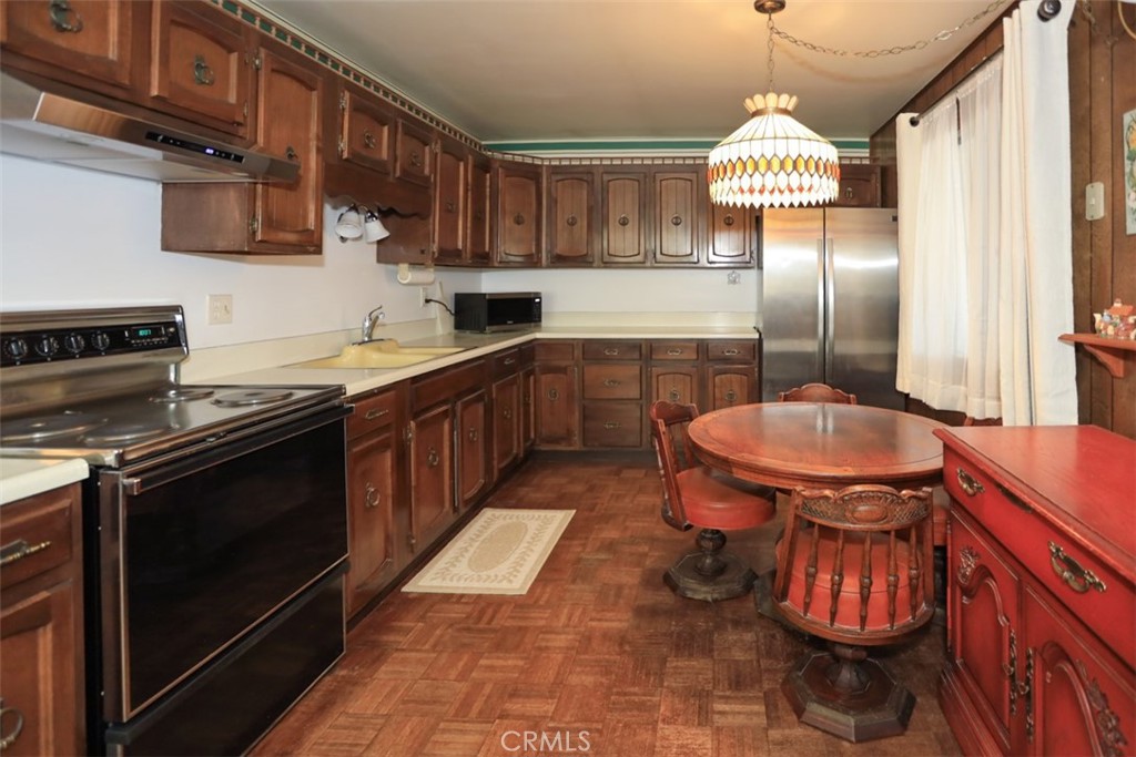 501 W Sherwood Boulevard Property Photo 12