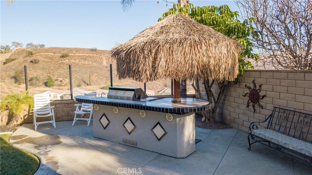 8832 Gentle Wind Drive Property Photo 9