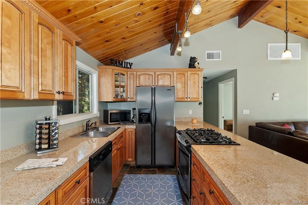 367 Curly Drive Property Photo 16