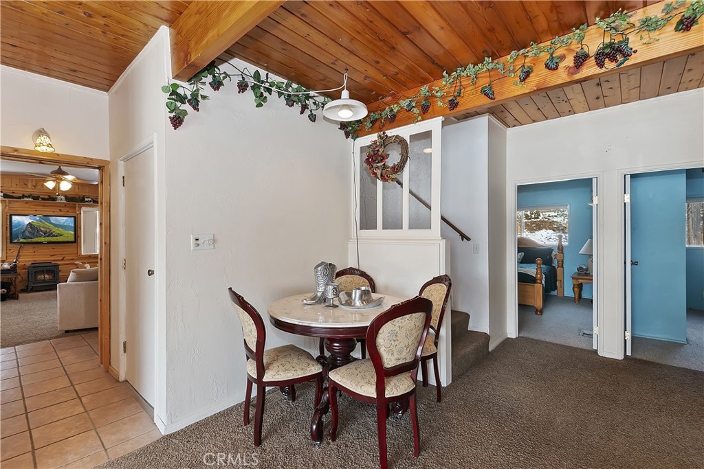 1004 White Mountain Drive Property Photo 13