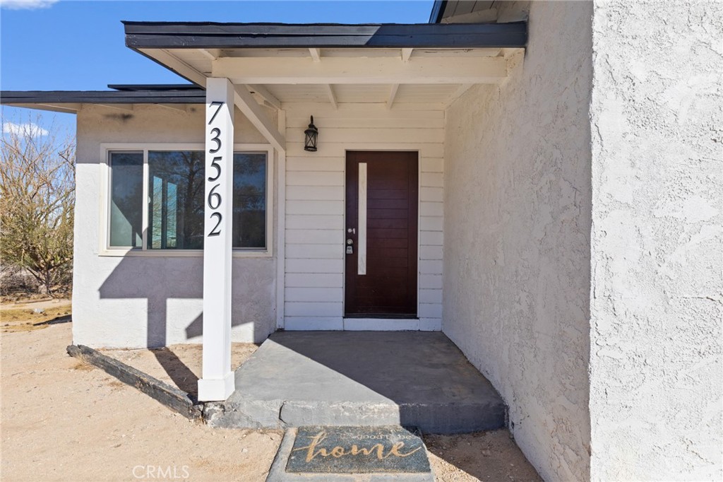 73562 Desert Trail Drive Property Photo 4