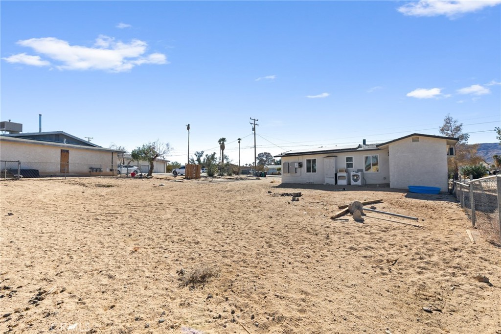 73562 Desert Trail Drive Property Photo 31