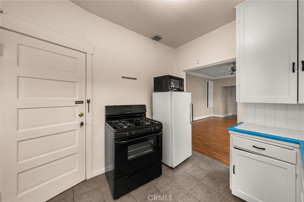 24 Grant Street Property Photo 27
