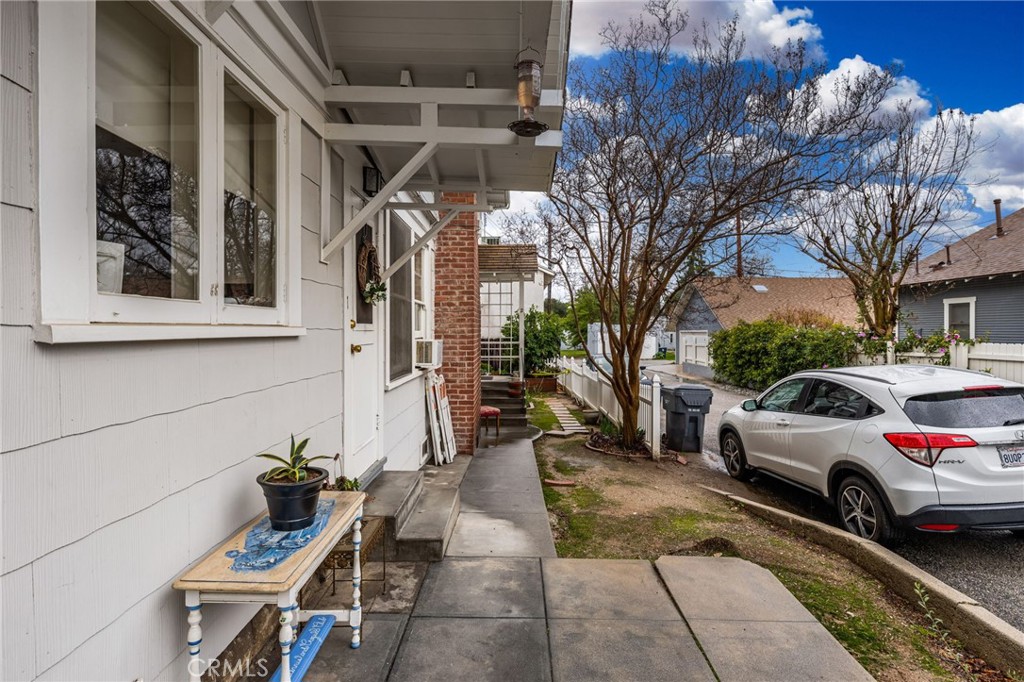 24 Grant Street Property Photo 33