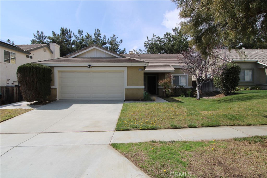 1555 Evergreen Avenue Property Photo 1