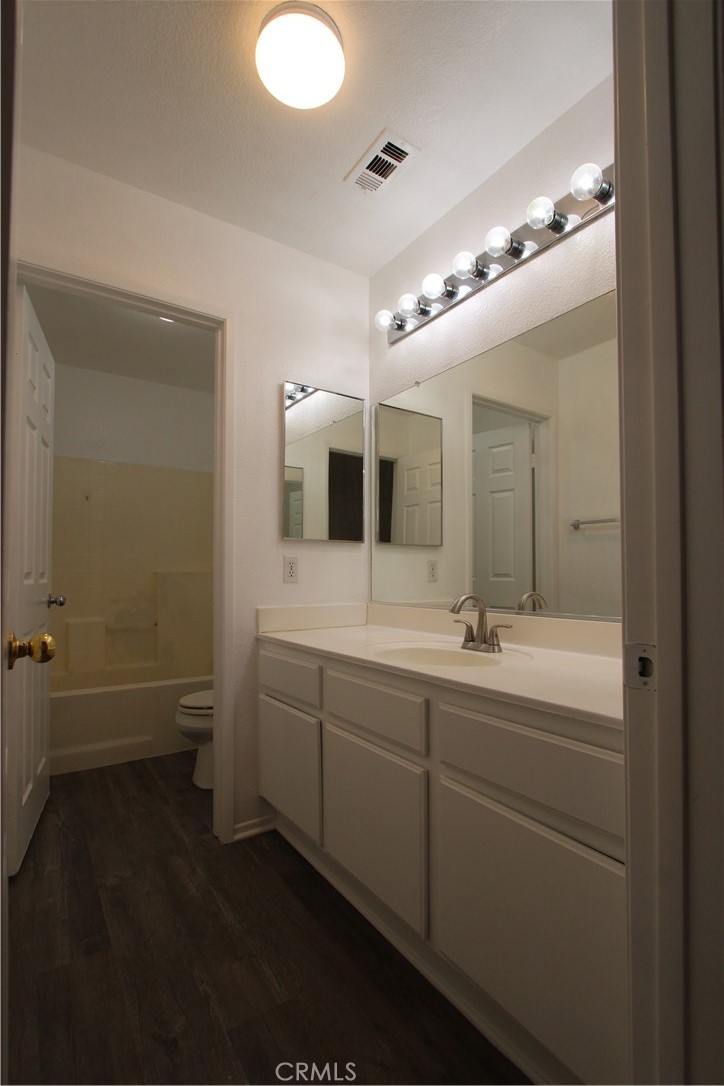 1555 Evergreen Avenue Property Photo 13