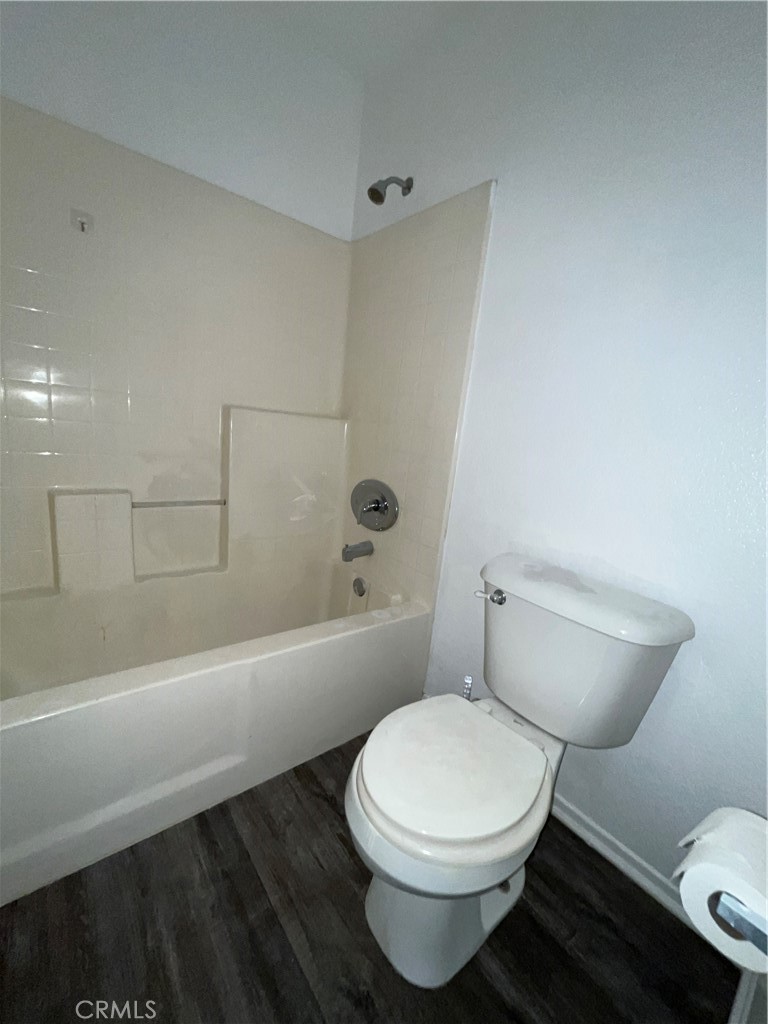 1555 Evergreen Avenue Property Photo 14
