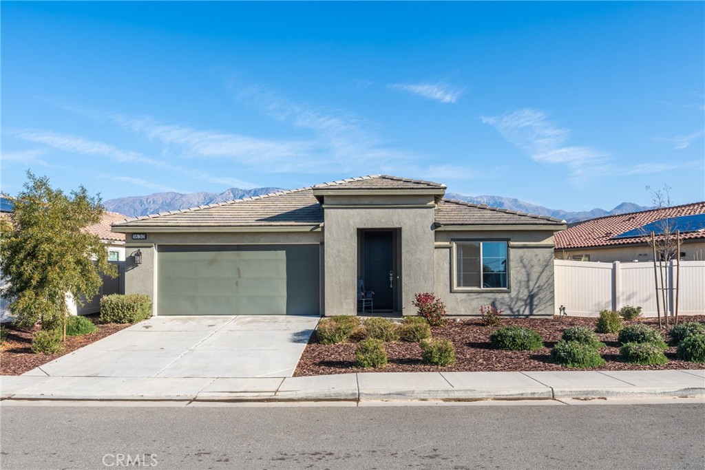 1630 Easton Lane Property Photo 1