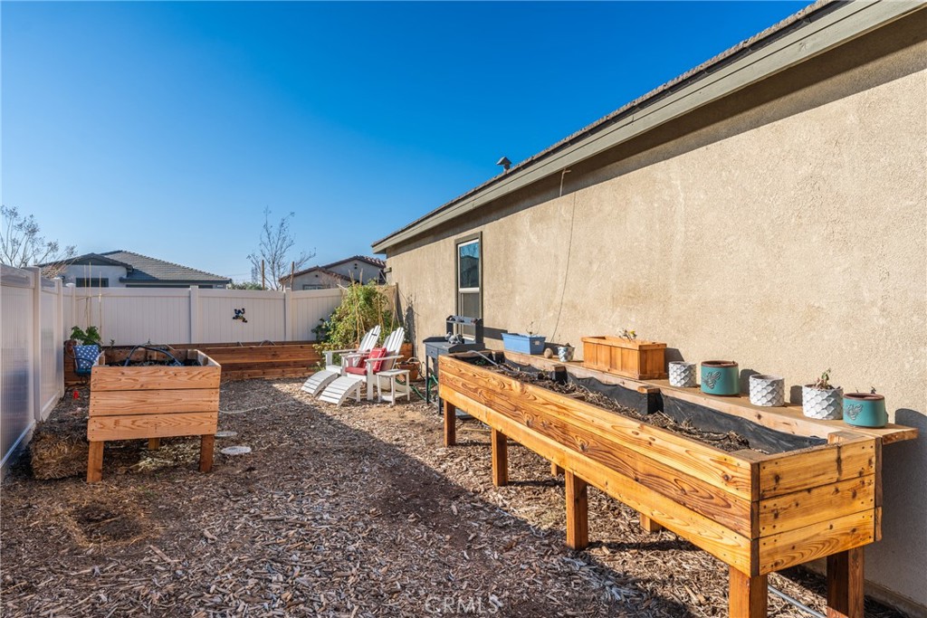 1630 Easton Lane Property Photo 35