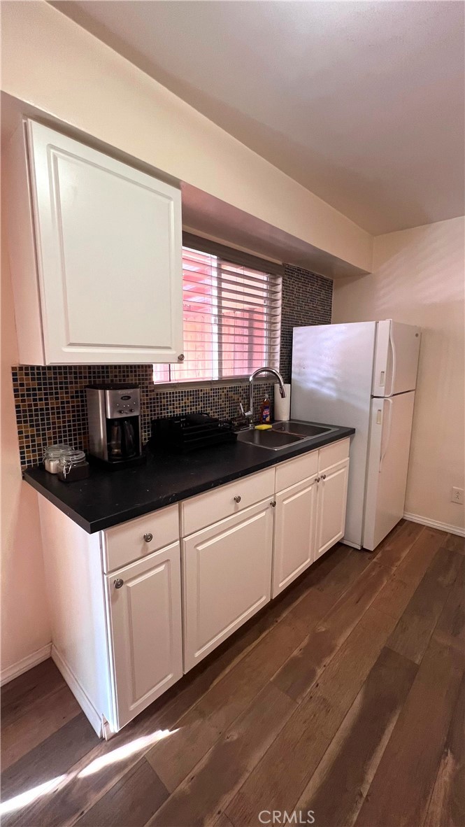 585 Calle Abronia S B Property Photo 8