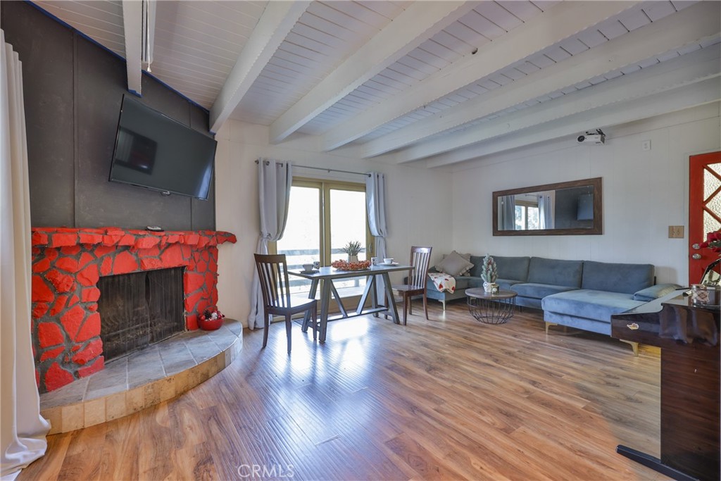 989 Calanda Drive Property Photo 1