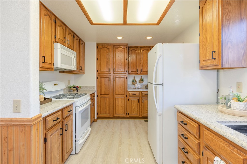 43144 Moonridge Road Property Photo 9