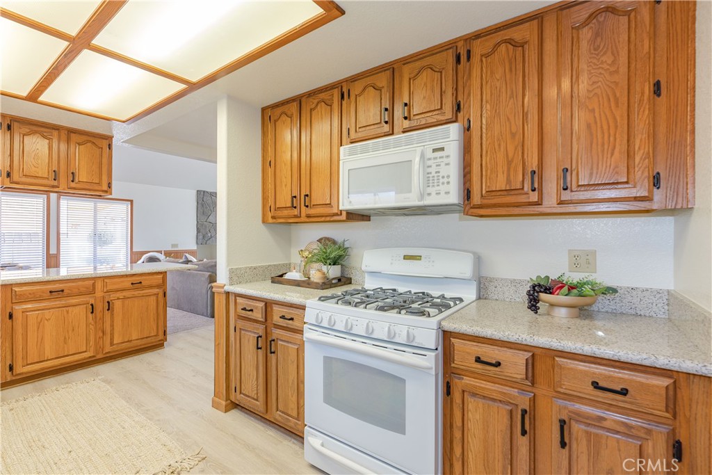 43144 Moonridge Road Property Photo 10