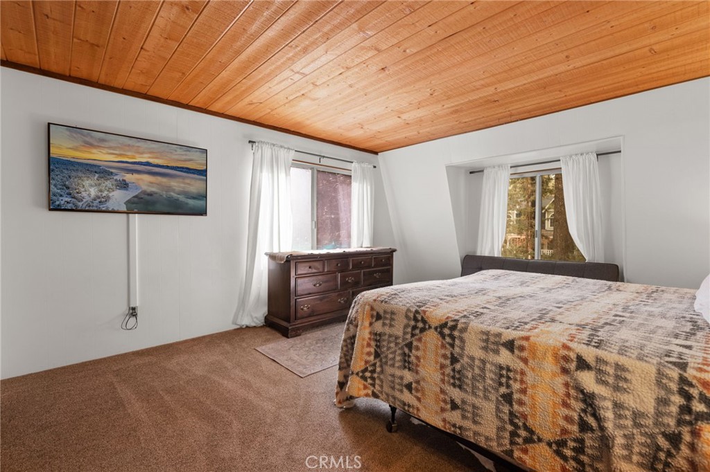 964 Michael Avenue Property Photo 6