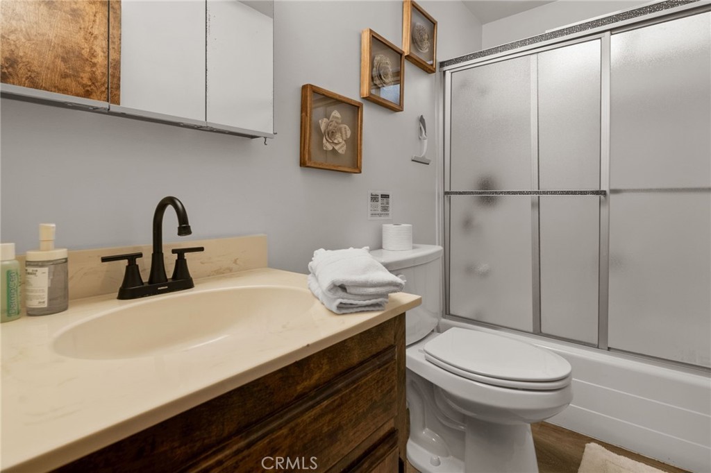 964 Michael Avenue Property Photo 8