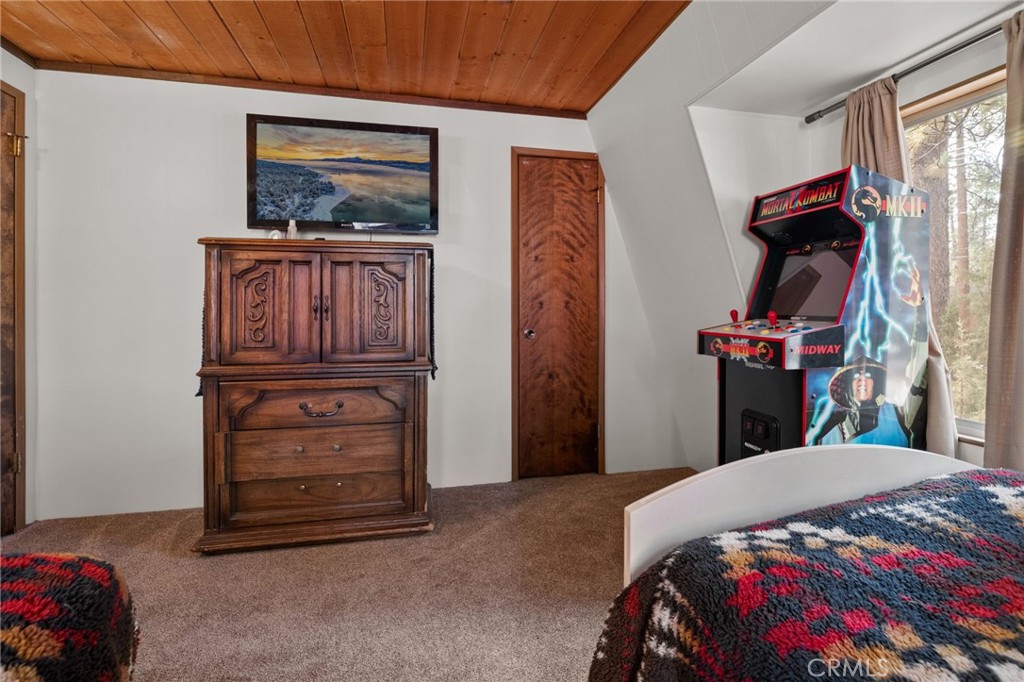 964 Michael Avenue Property Photo 10