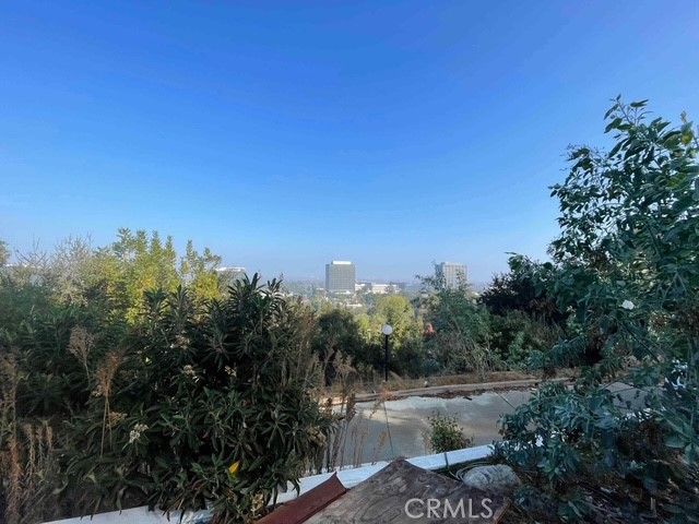 4418 Woodley Avenue Property Photo 1