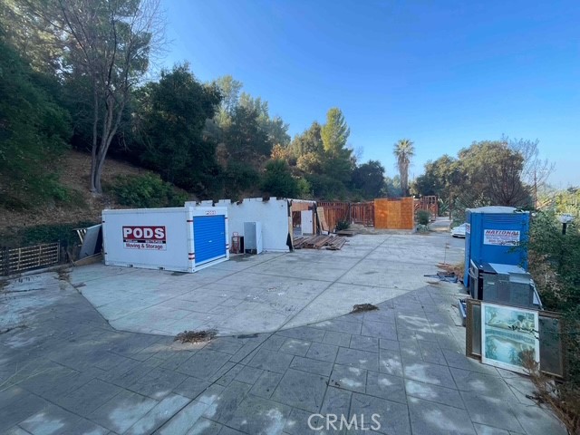 4418 Woodley Avenue Property Photo 12