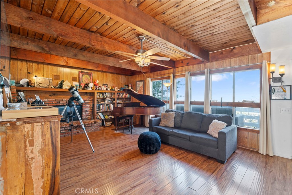 1284 Cortina Drive Property Photo 13