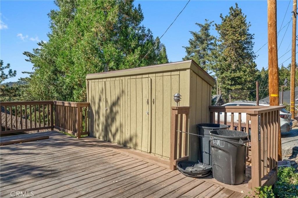 790 Berne Drive Property Photo 4