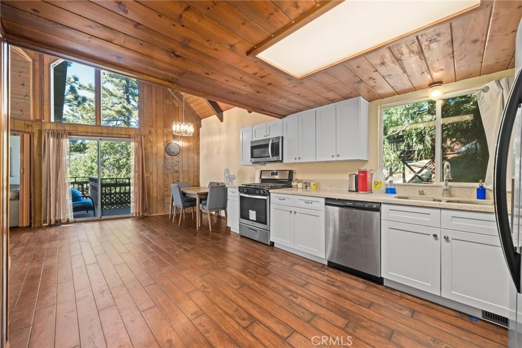 790 Berne Drive Property Photo 17