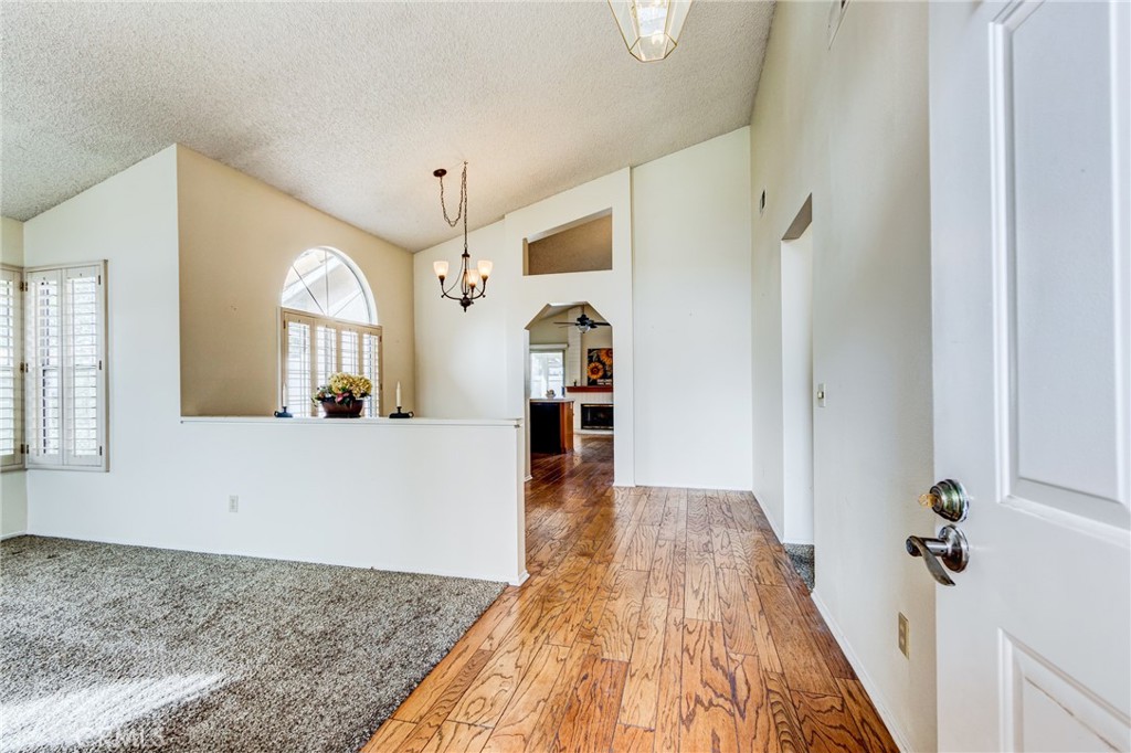 5205 W Pinehurst Drive Property Photo 8