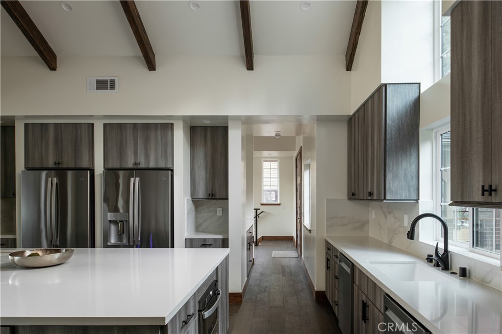 27615 Meadow Bay Drive Property Photo 17