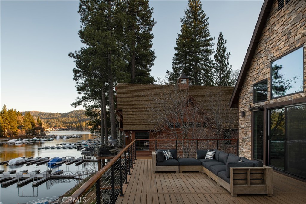 27615 Meadow Bay Drive Property Photo 24