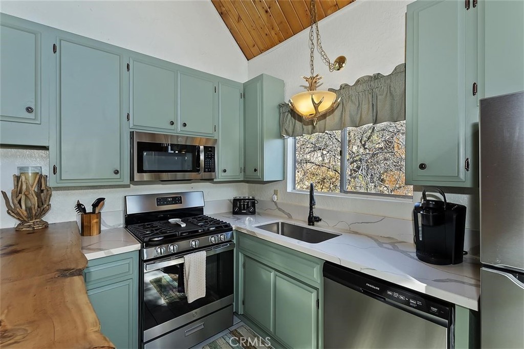 26561 Amador Lane Property Photo 15
