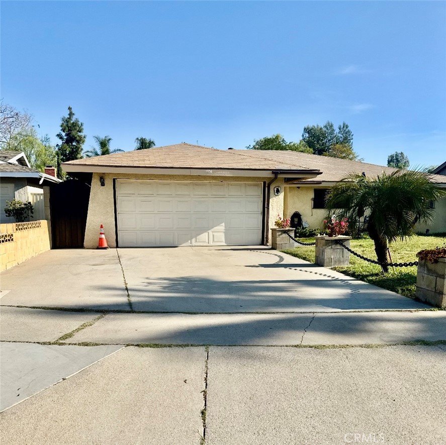 17626 Orange Court Property Photo 3